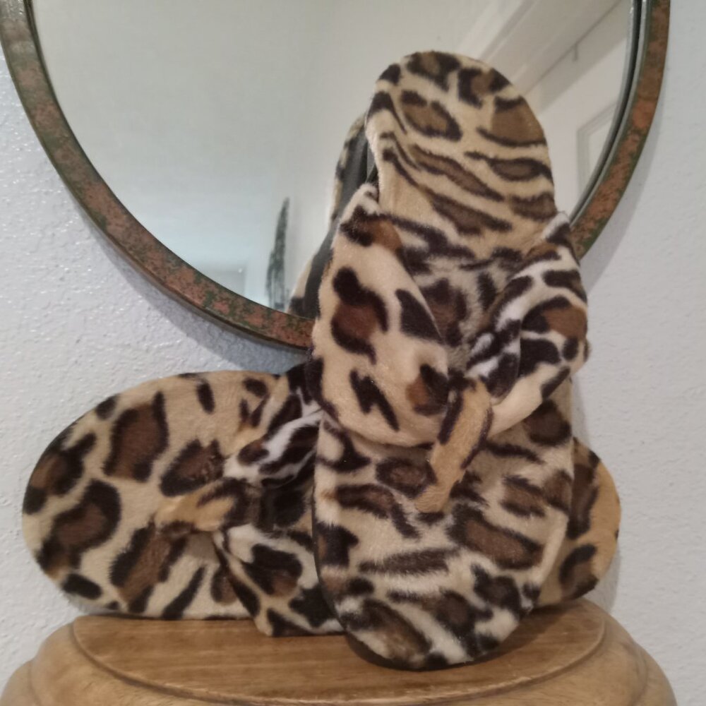 V-Step Orthopedic Shoe